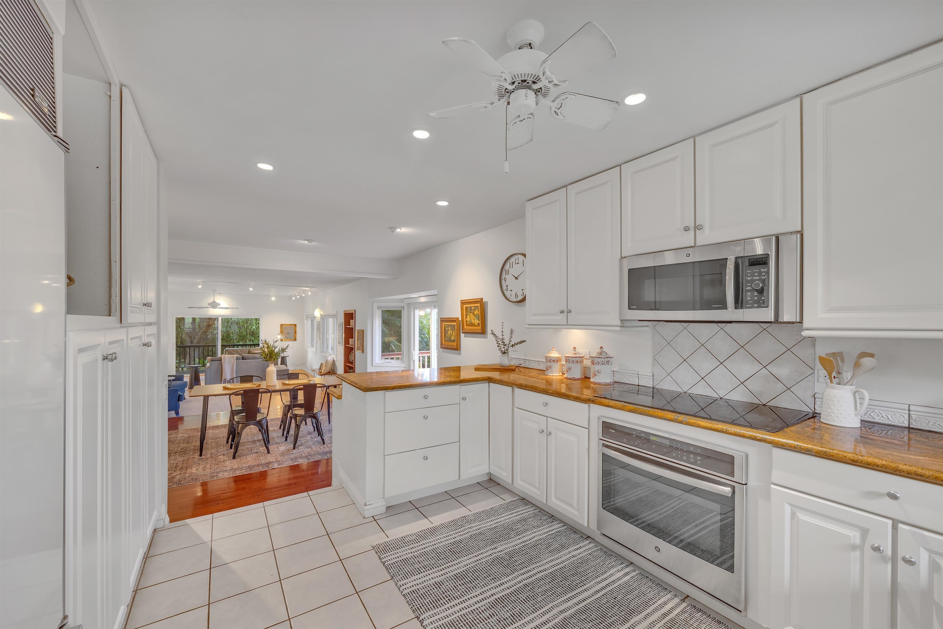 330  Kaupea St Maui Uplands, Makawao/Olinda/Haliimaile home - photo 11 of 47