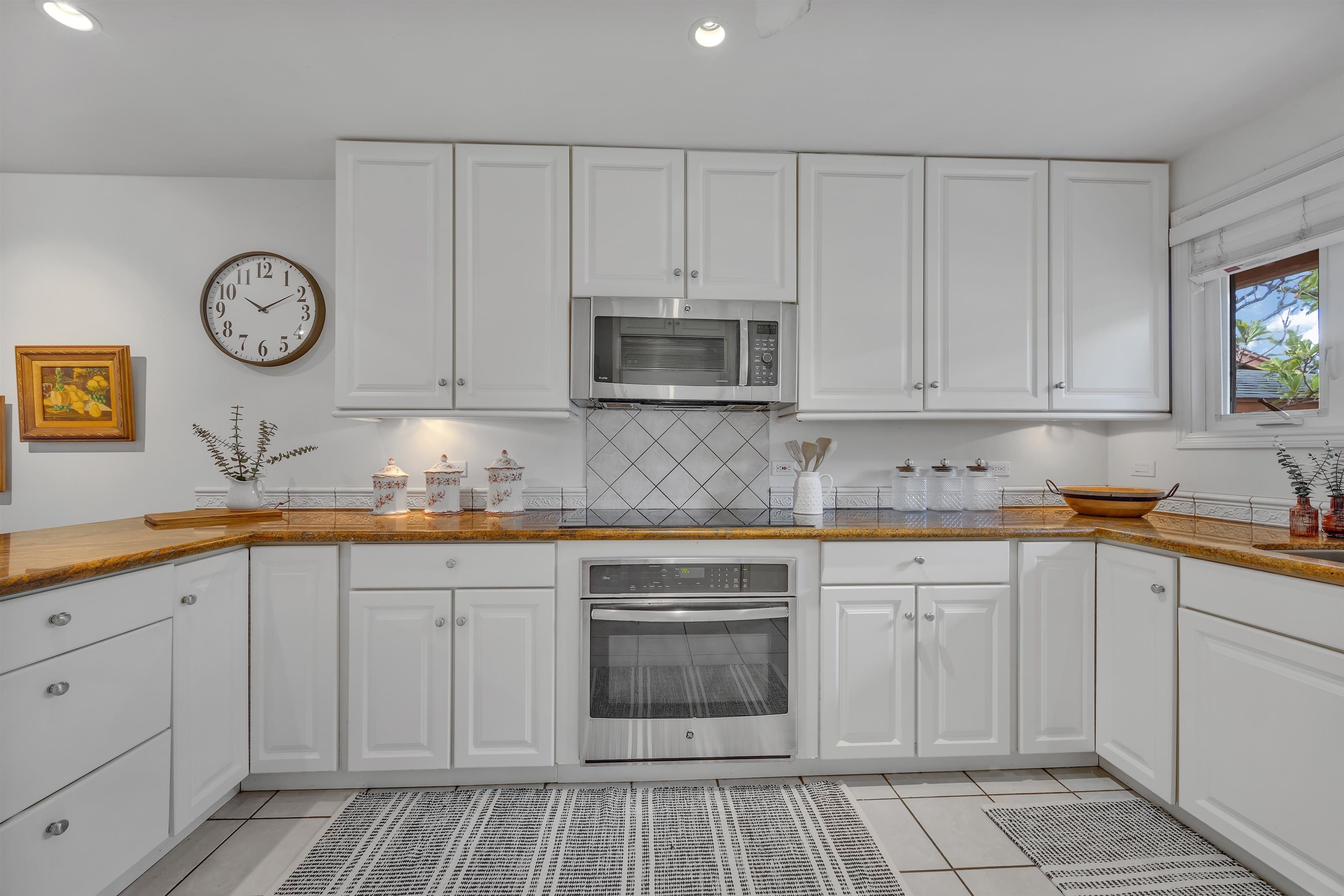 330  Kaupea St Maui Uplands, Makawao/Olinda/Haliimaile home - photo 12 of 47