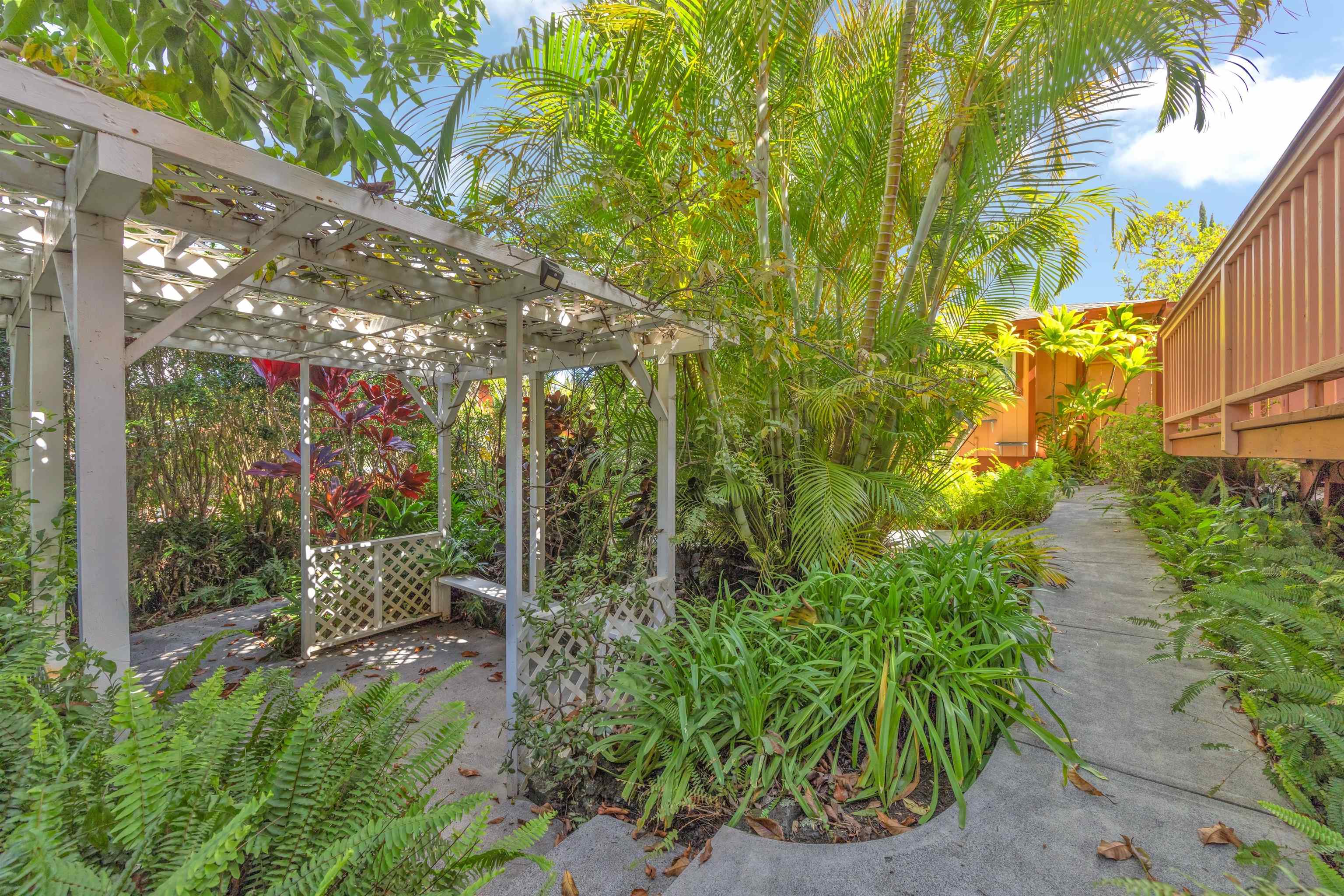 330  Kaupea St Maui Uplands, Makawao/Olinda/Haliimaile home - photo 44 of 47