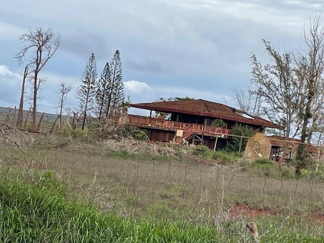 3300  Pohakuloa Rd West Molokai, Molokai home - photo 17 of 25
