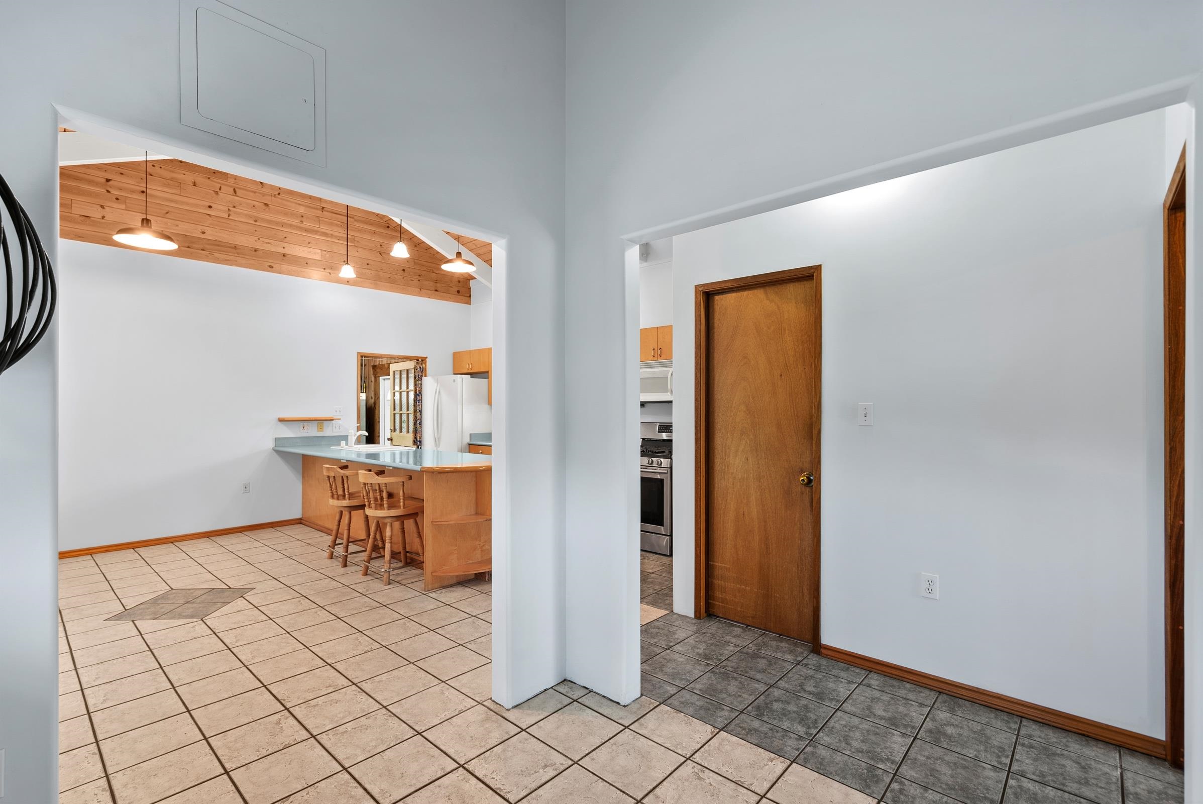 3330  Kehala Dr Maui Meadows, Maui Meadows home - photo 12 of 34