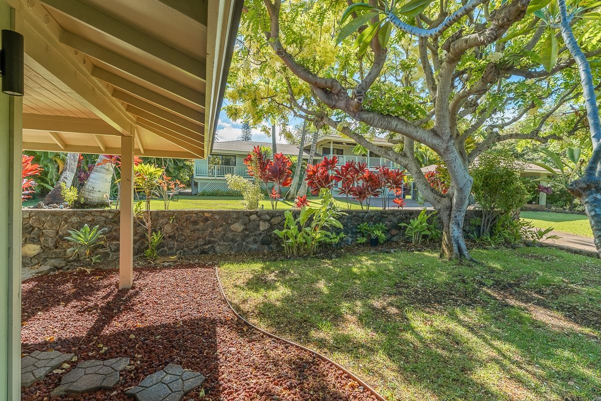 3365  Akala Dr , Maui Meadows home - photo 26 of 50