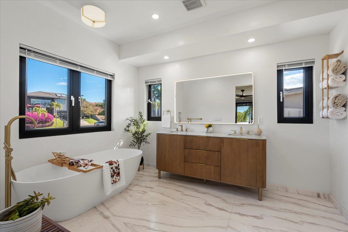 3378  Lani Ikena Way , Wailea/Makena home - photo 24 of 44