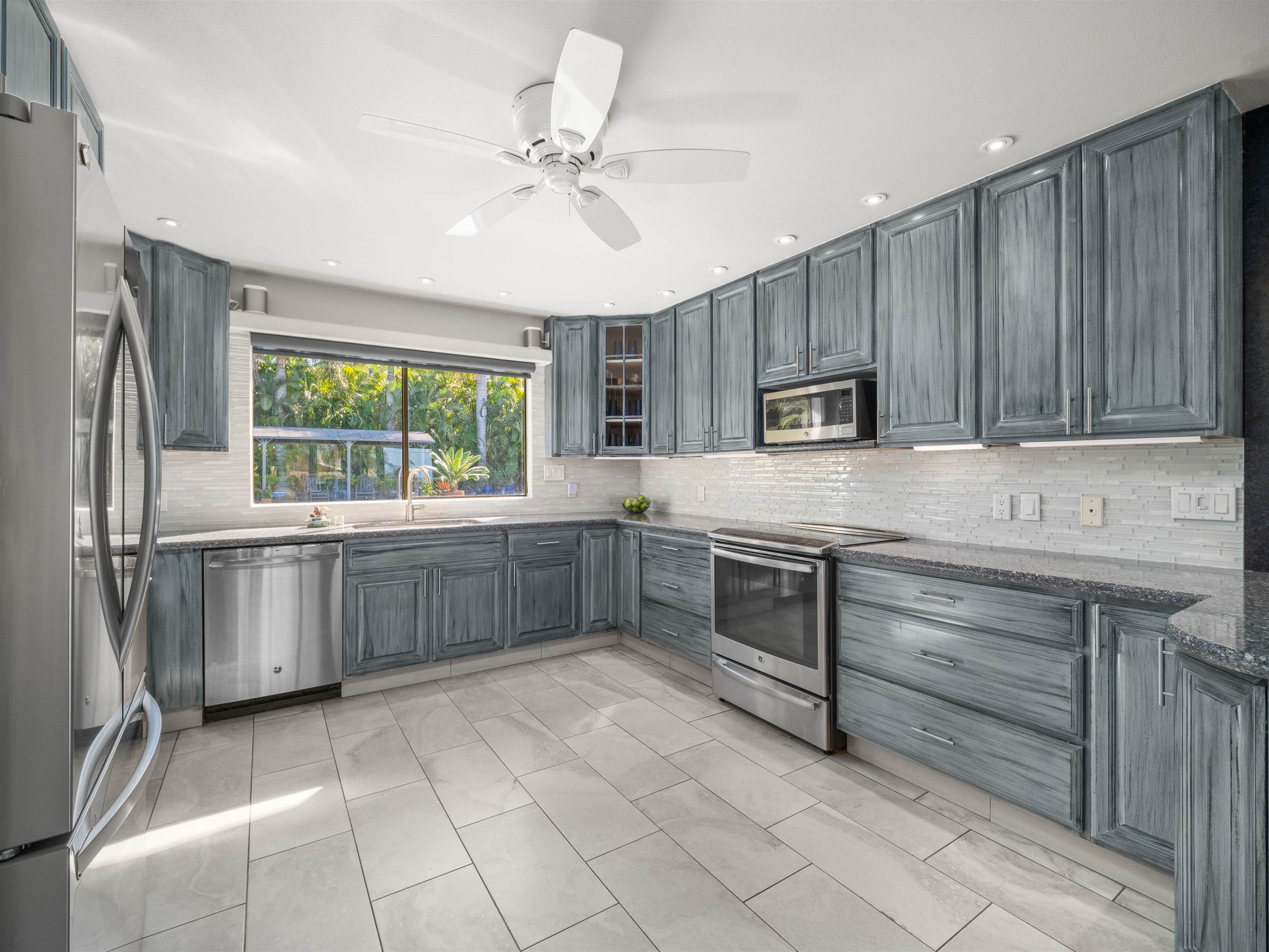 3379  Kehala Dr Maui Meadows, Maui Meadows home - photo 3 of 29