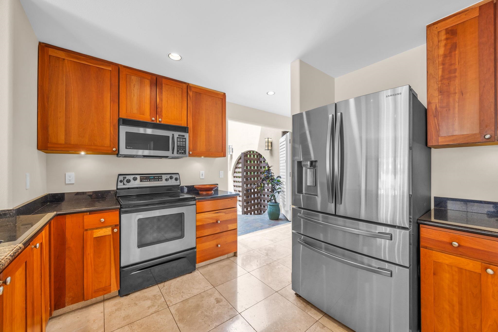 3386  E Lani Ikena Way , Wailea/Makena home - photo 13 of 42