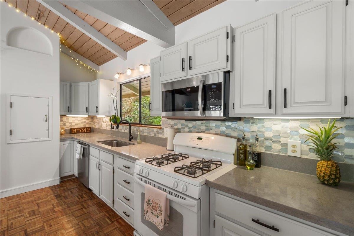 34  Alaluana Rd , Makawao/Olinda/Haliimaile home - photo 13 of 50