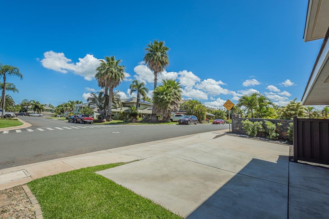 34  Honuea St North Kihei, Kihei home - photo 4 of 50
