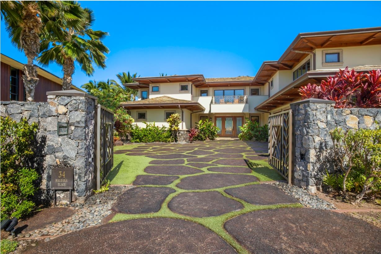 34  Maluaka Pl , Wailea/Makena home - photo 2 of 11