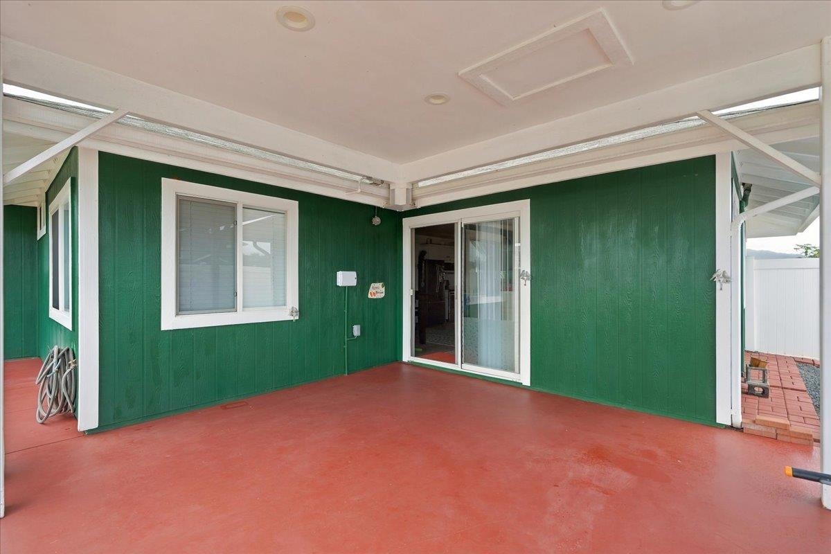 34  Mauli Ola St , Wailuku home - photo 13 of 35