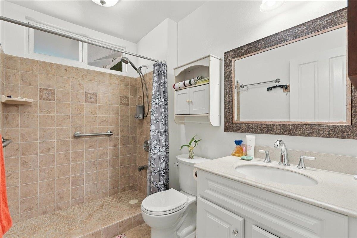 34  Mauli Ola St , Wailuku home - photo 19 of 35