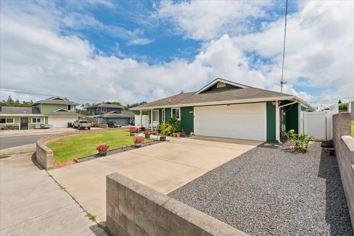 34  Mauli Ola St , Wailuku home - photo 31 of 35
