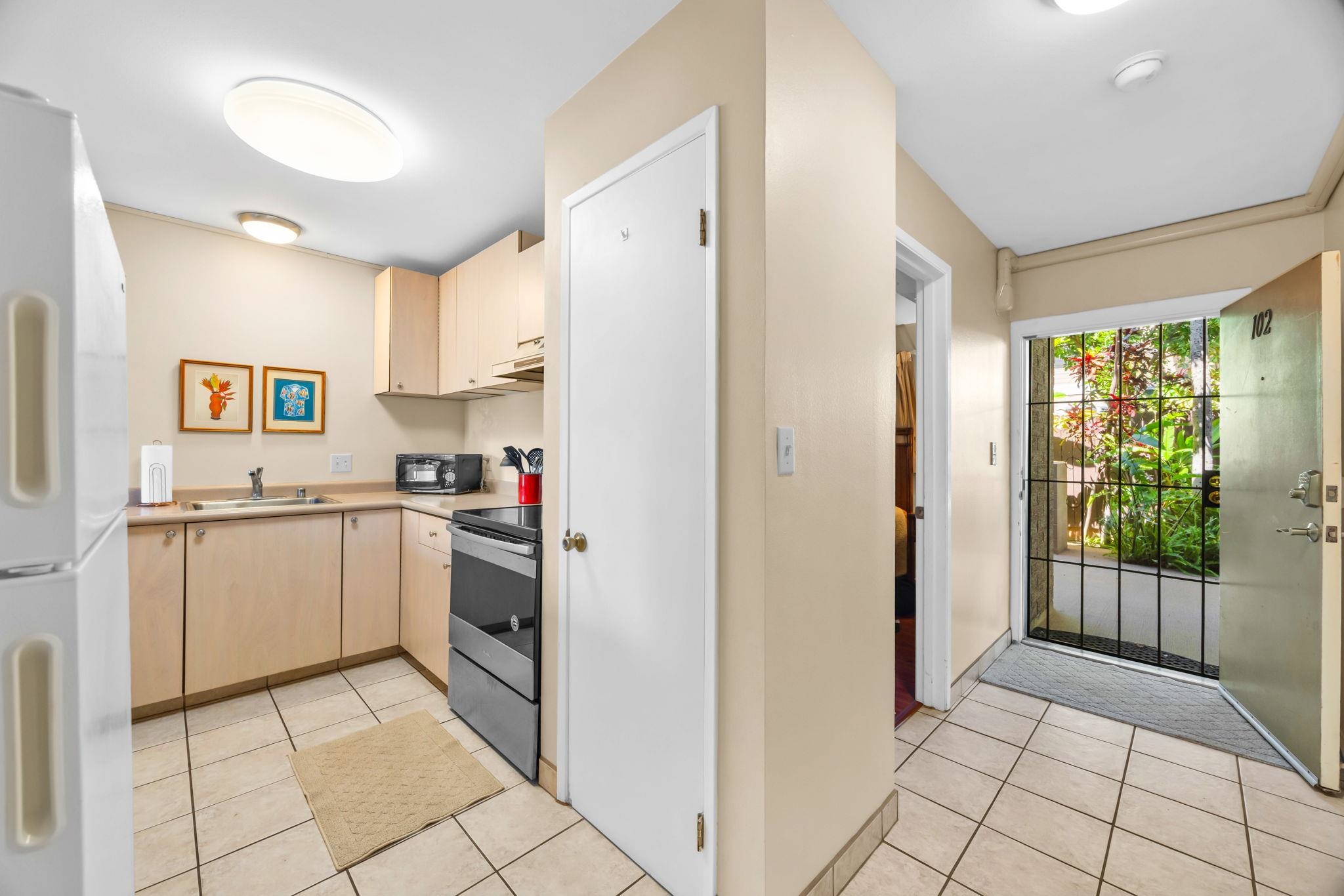 Wailana Kai condo # 102, Kihei, Hawaii - photo 11 of 49
