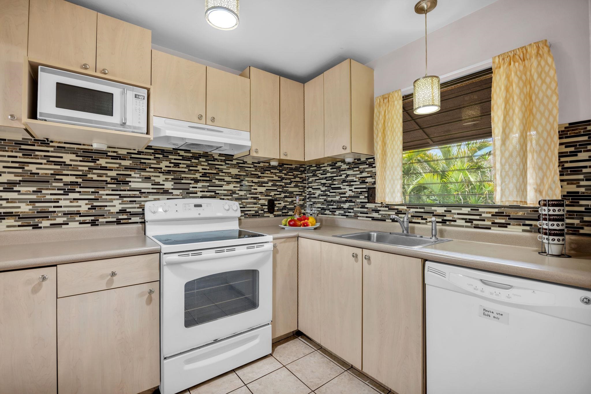 Wailana Kai condo # 201, Kihei, Hawaii - photo 9 of 44