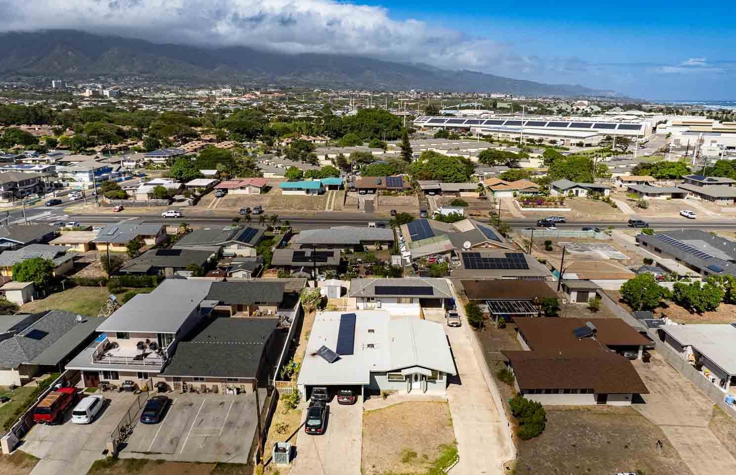 340  Molokai Hema St , Kahului home - photo 3 of 50