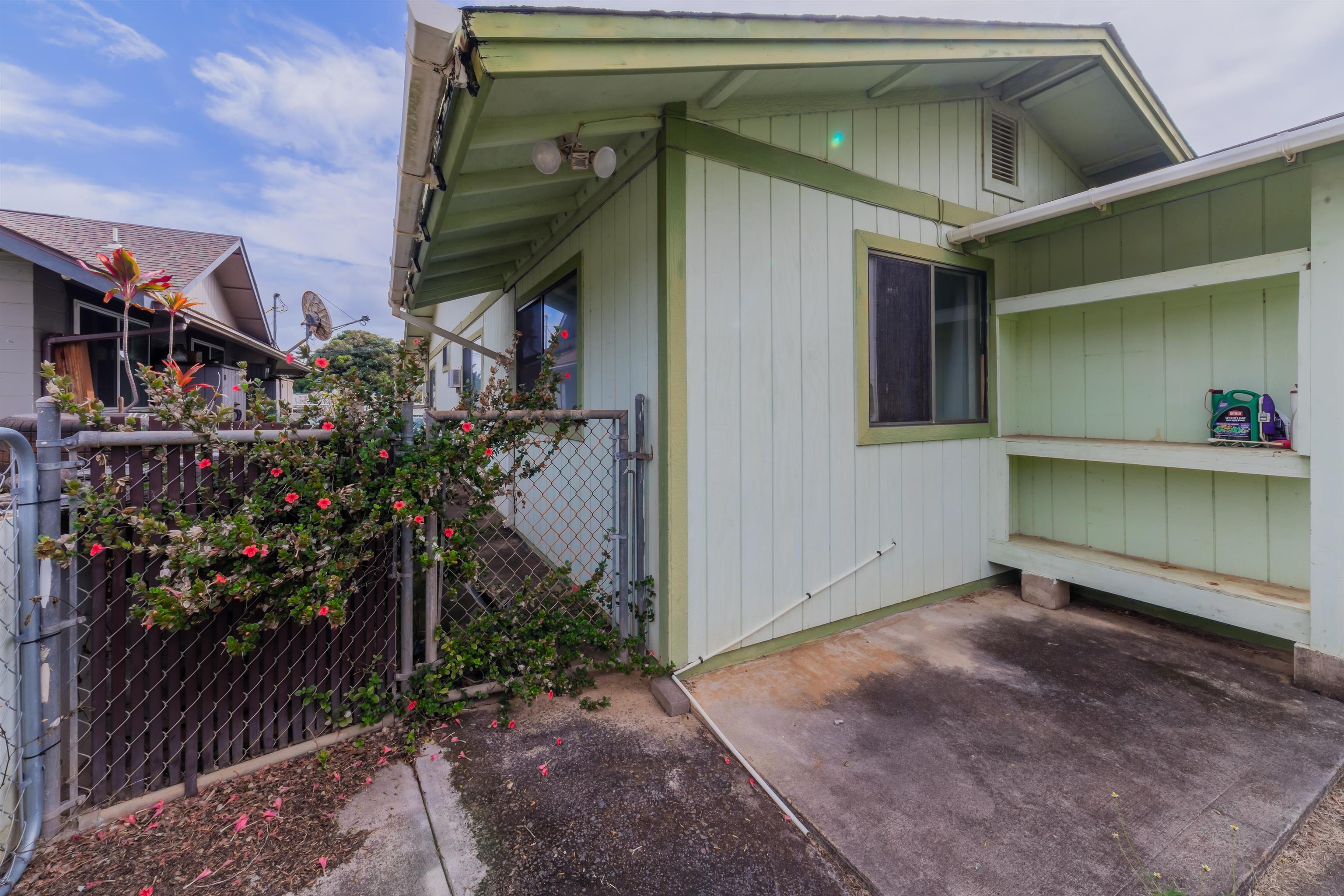 341  Alani Pl Wailuku, Wailuku home - photo 3 of 25