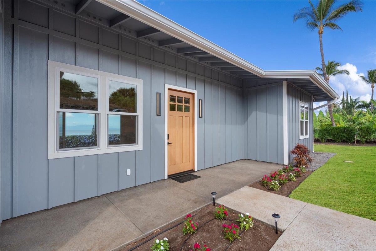 3414  Keha Dr , Maui Meadows home - photo 28 of 38