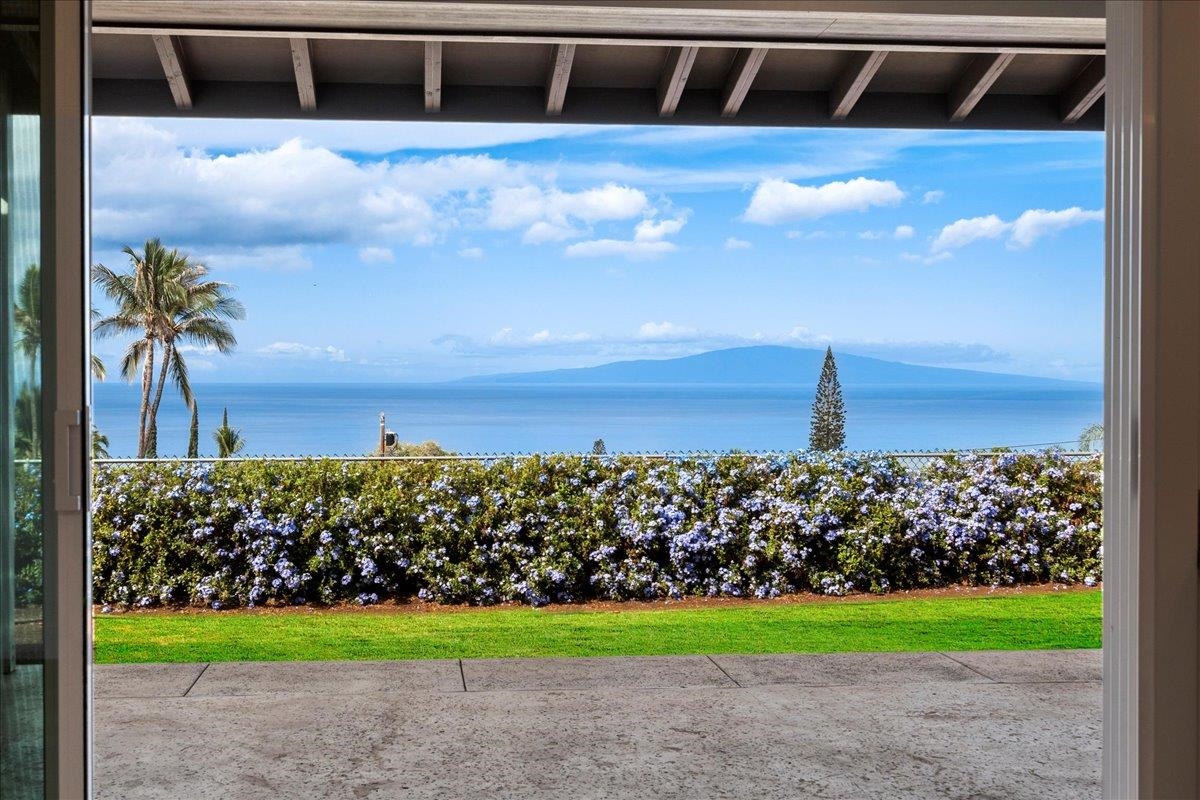 3414  Keha Dr , Maui Meadows home - photo 29 of 38
