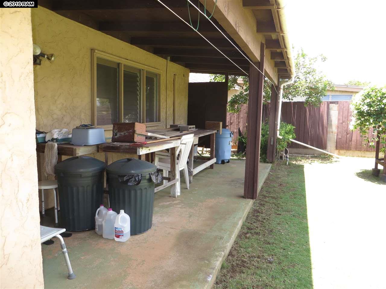 344  Molokai Akau St , Kahului home - photo 5 of 14