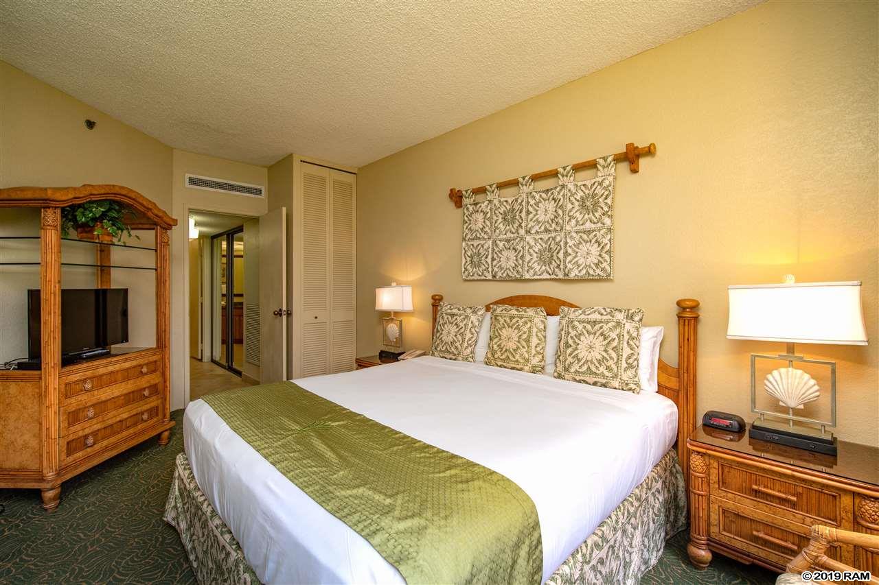 Kaanapali Shores condo # 107, Lahaina, Hawaii - photo 12 of 25