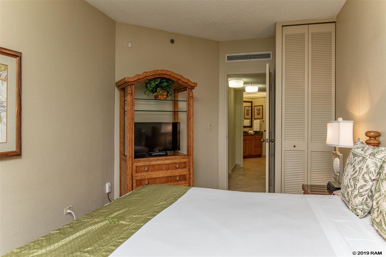 Kaanapali Shores condo # 107, Lahaina, Hawaii - photo 15 of 25