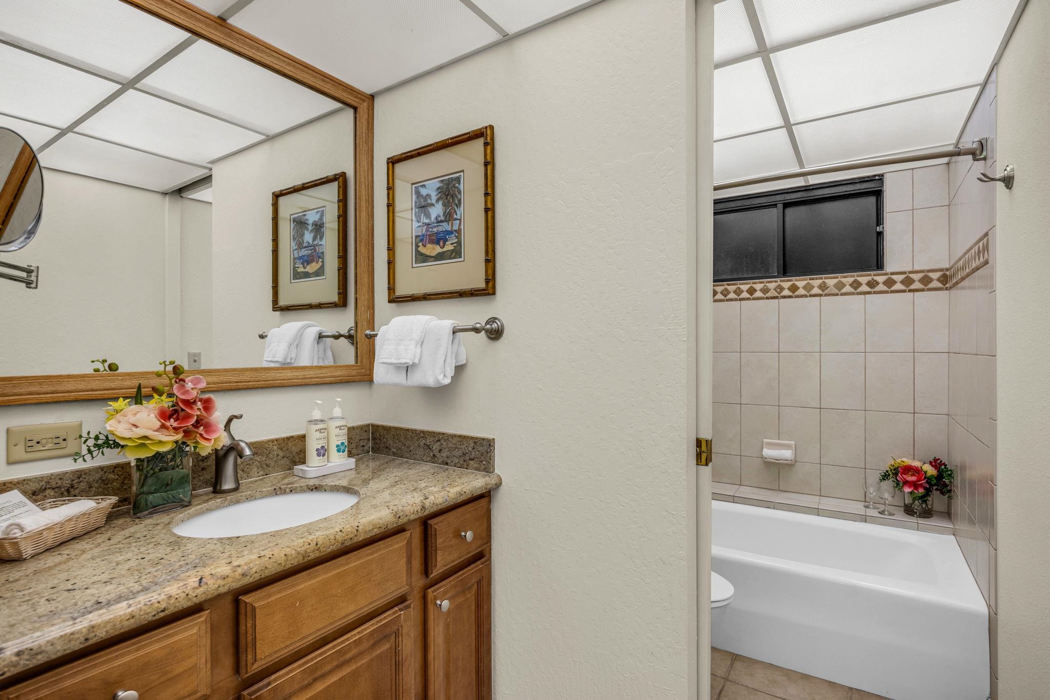 Kaanapali Shores condo # 137, Lahaina, Hawaii - photo 21 of 43