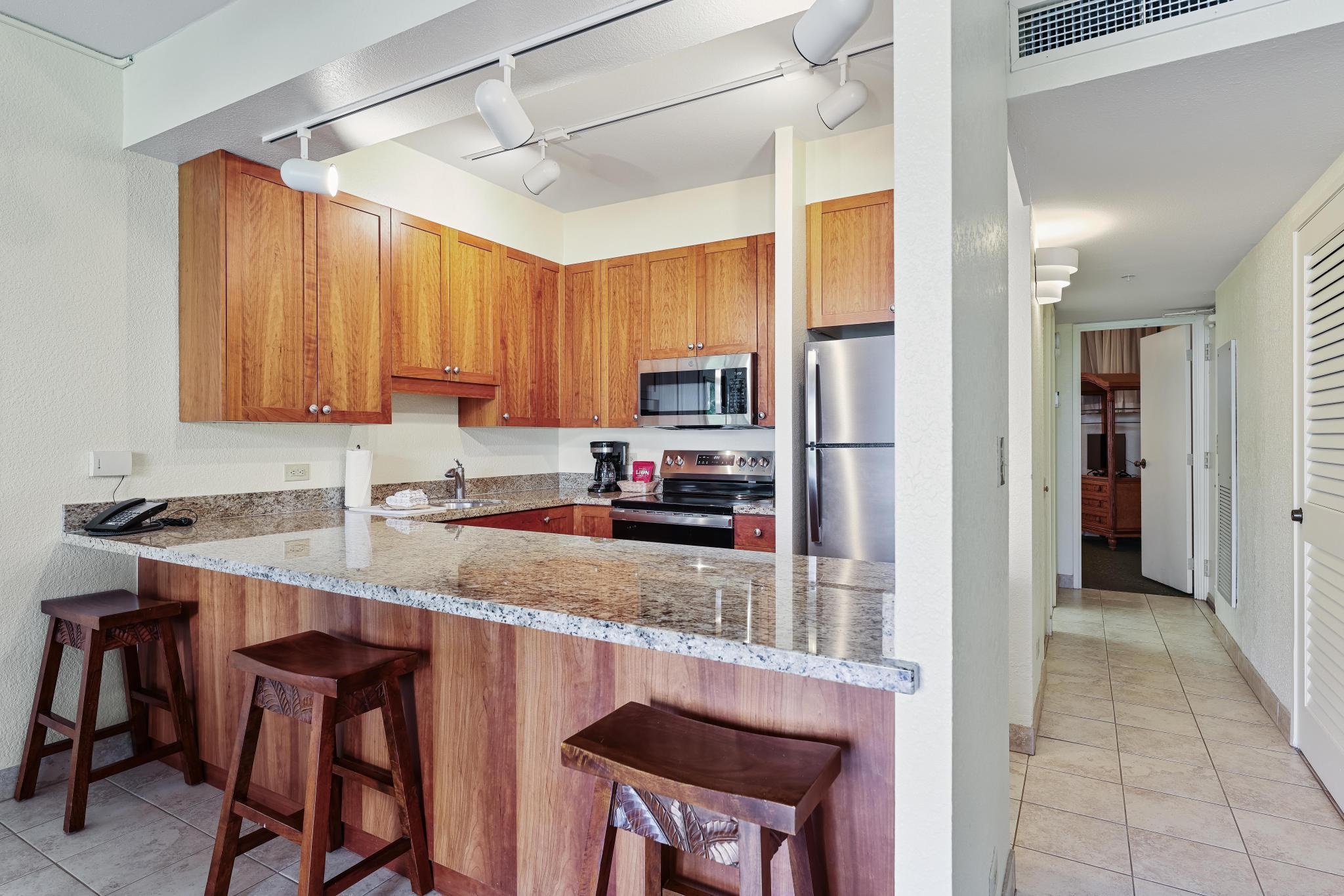 Kaanapali Shores condo # 151, Lahaina, Hawaii - photo 10 of 42