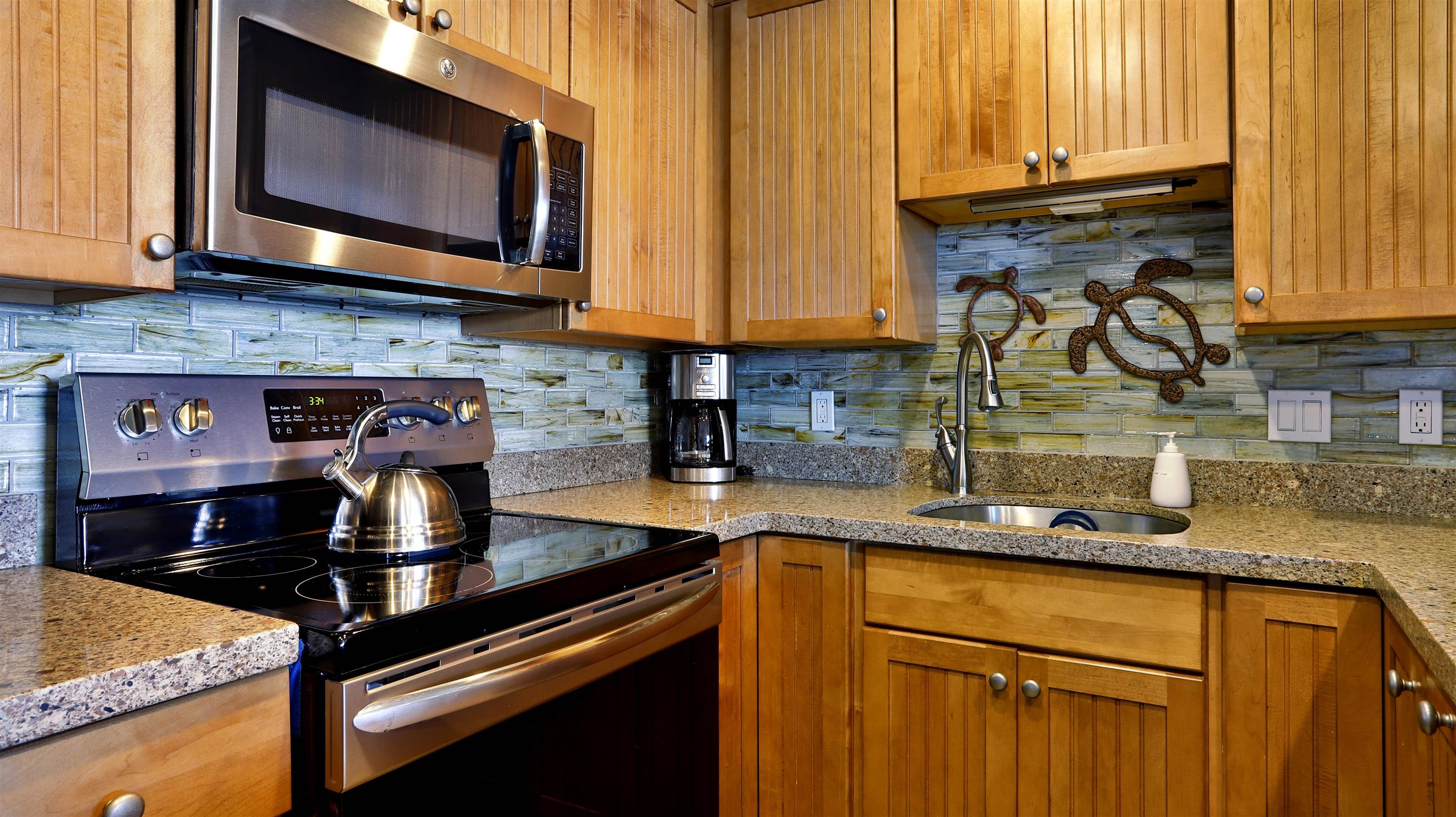 Kaanapali Shores condo # 259, Lahaina, Hawaii - photo 16 of 32