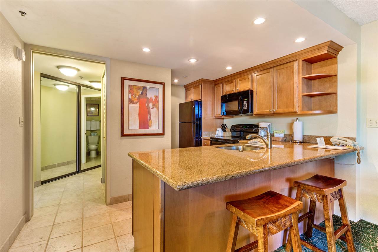 Kaanapali Shores condo # 310, Lahaina, Hawaii - photo 12 of 27