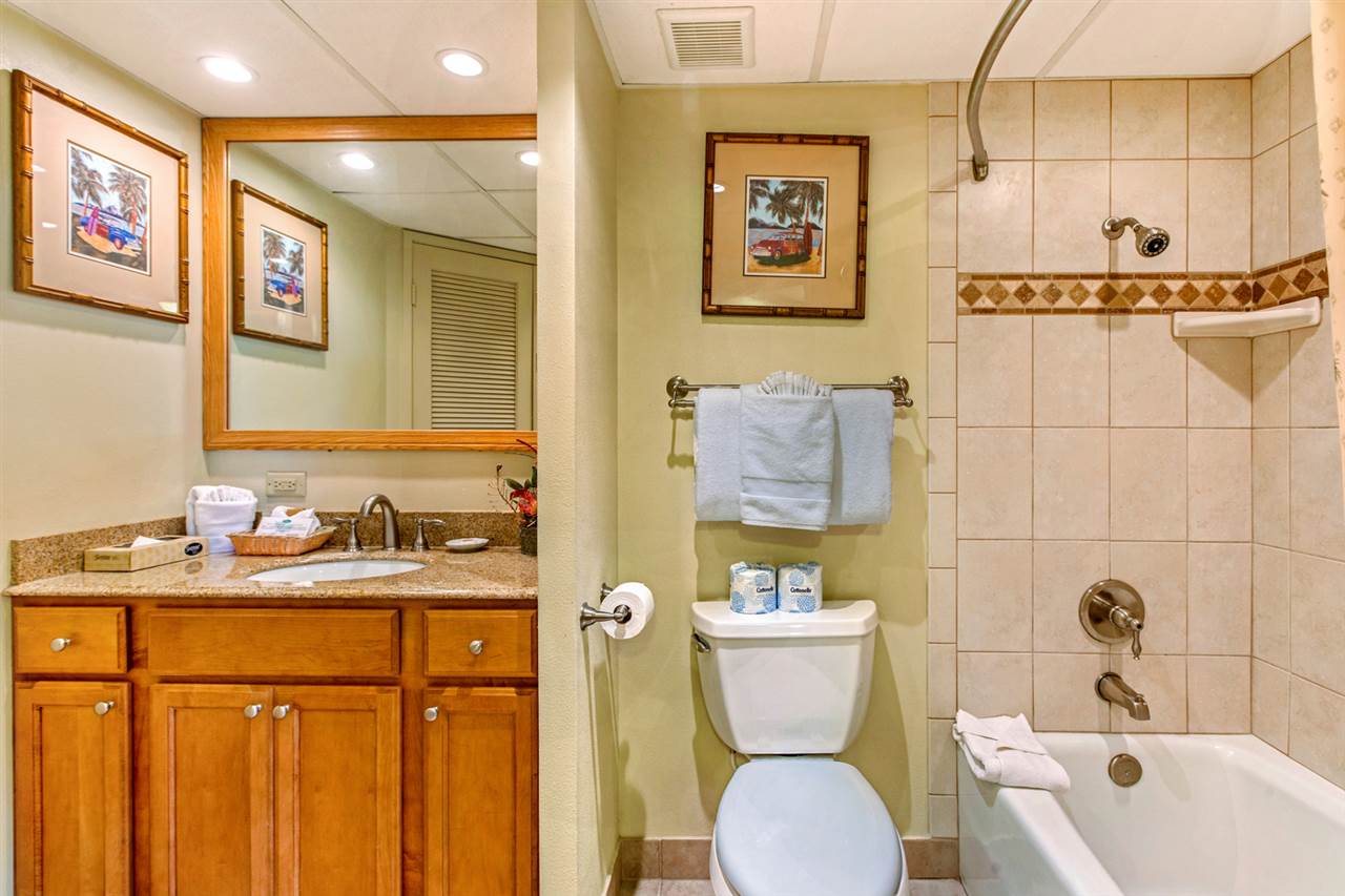 Kaanapali Shores condo # 310, Lahaina, Hawaii - photo 20 of 27