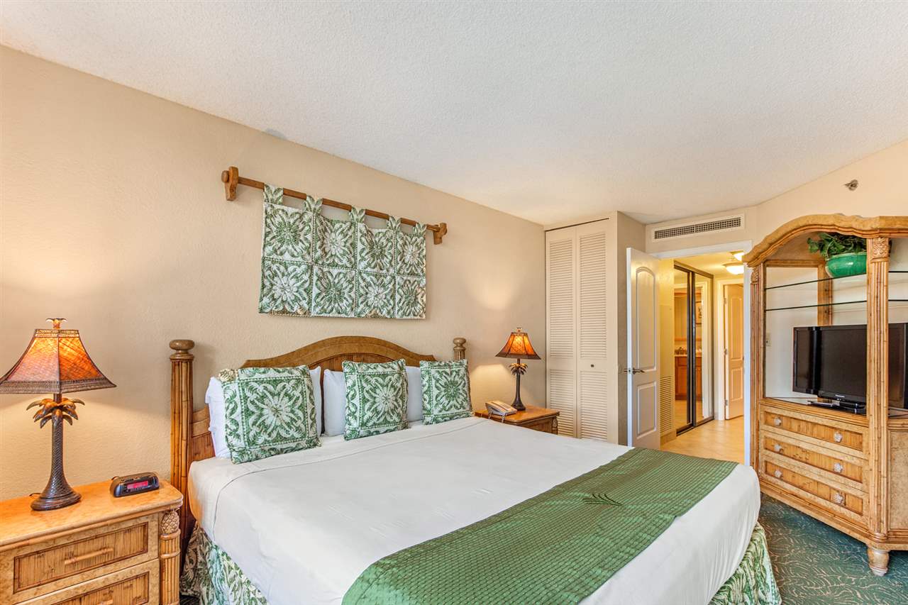 Kaanapali Shores condo # 310, Lahaina, Hawaii - photo 25 of 27