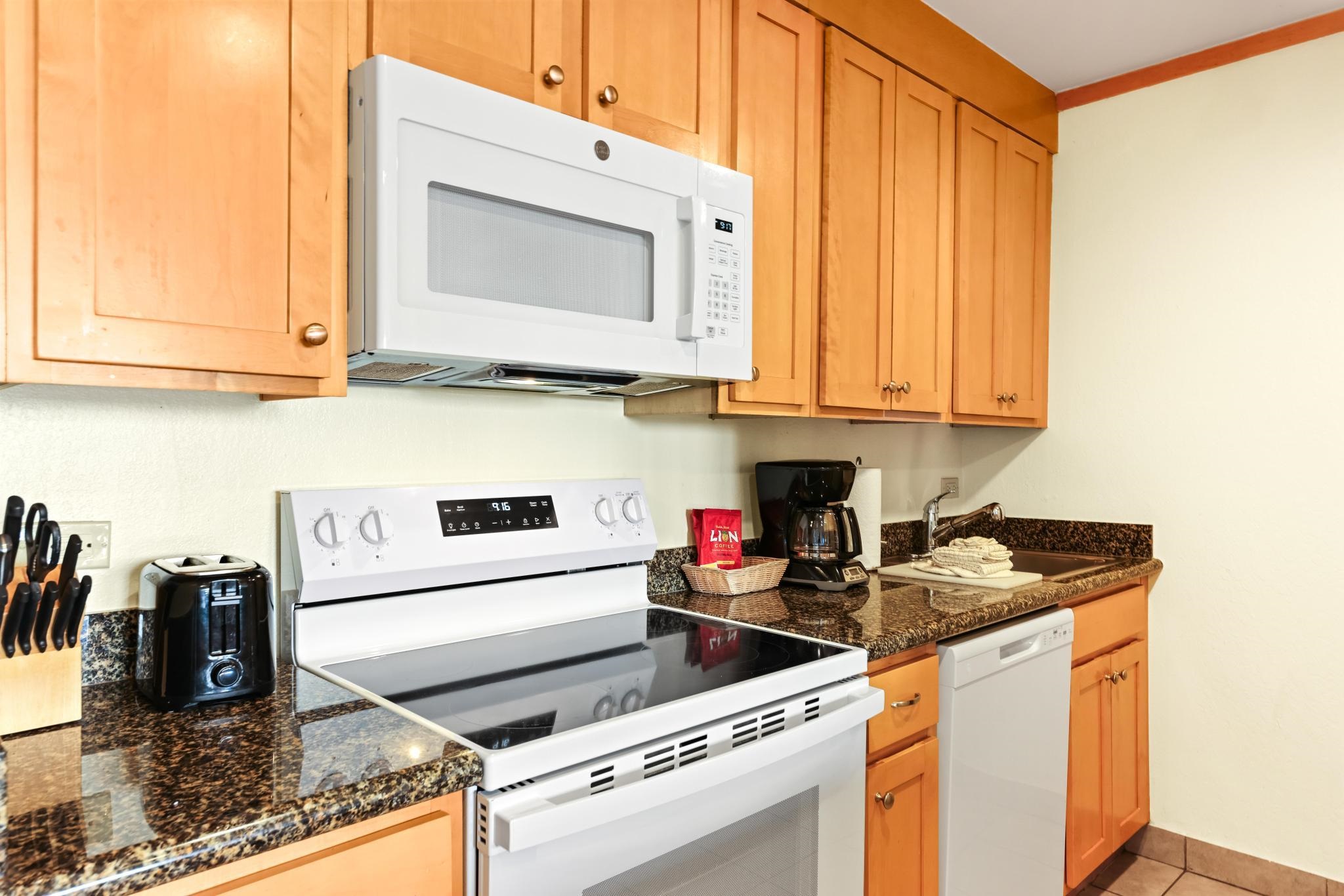 Kaanapali Shores condo # 337, Lahaina, Hawaii - photo 14 of 40