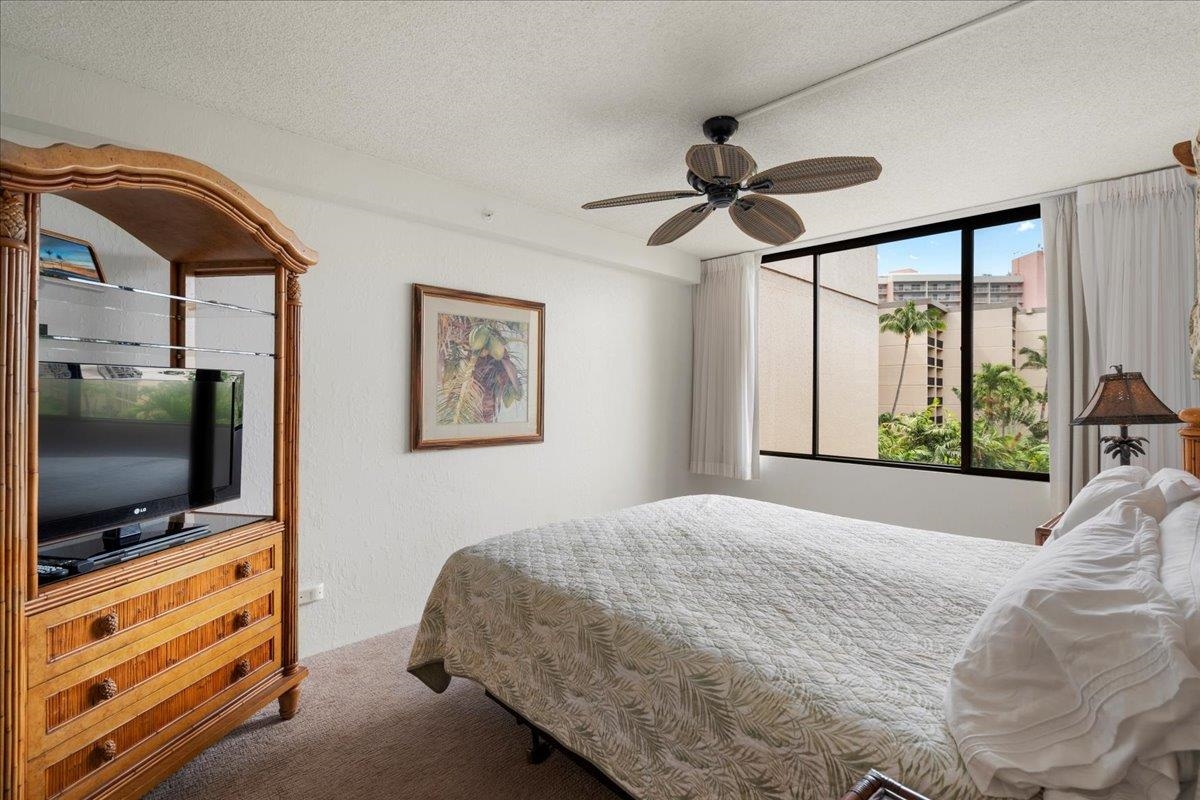 Kaanapali Shores condo # 423, Lahaina, Hawaii - photo 28 of 50