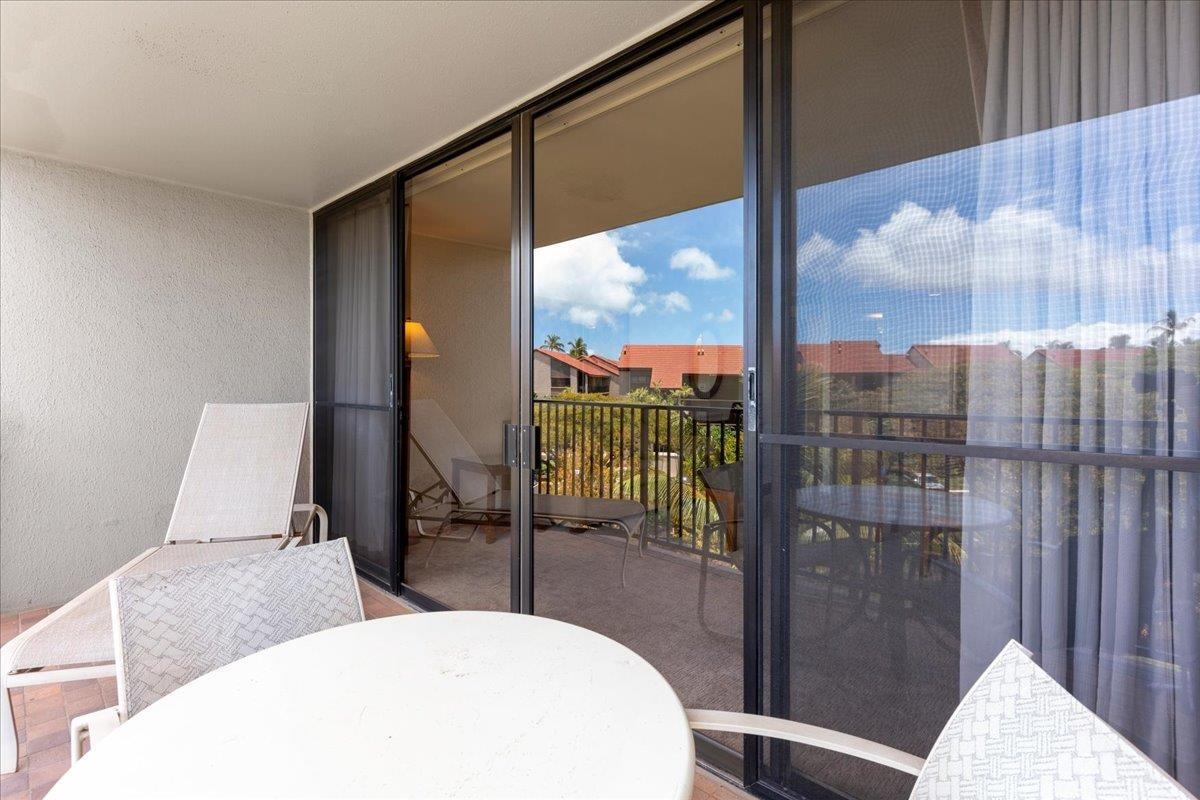 Kaanapali Shores condo # 428, Lahaina, Hawaii - photo 20 of 28