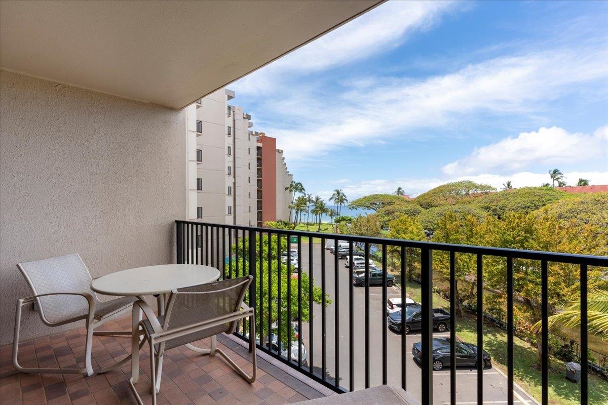 Kaanapali Shores condo # 428, Lahaina, Hawaii - photo 7 of 28