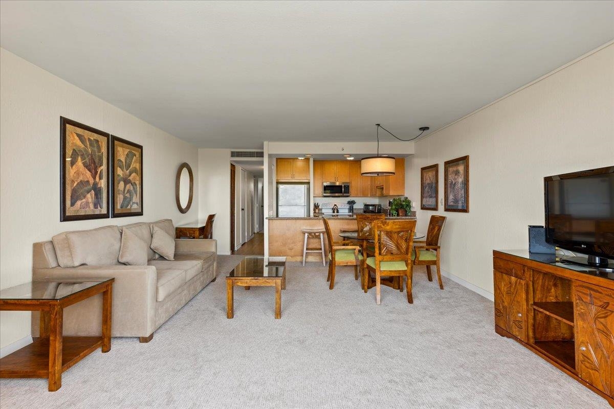 Kaanapali Shores condo # 428, Lahaina, Hawaii - photo 8 of 28