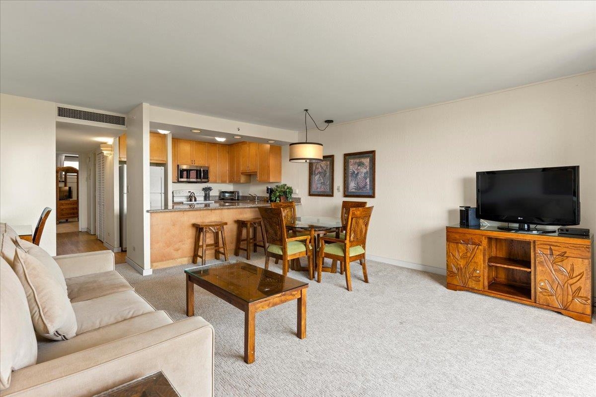 Kaanapali Shores condo # 428, Lahaina, Hawaii - photo 10 of 28