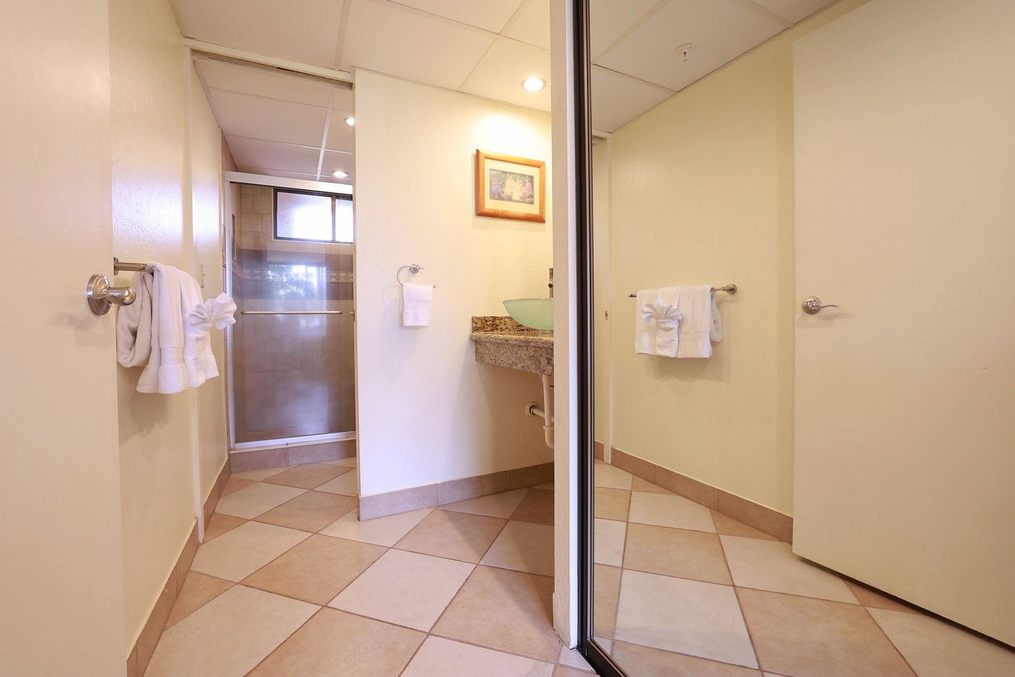 Kaanapali Shores condo # 435, Lahaina, Hawaii - photo 26 of 27