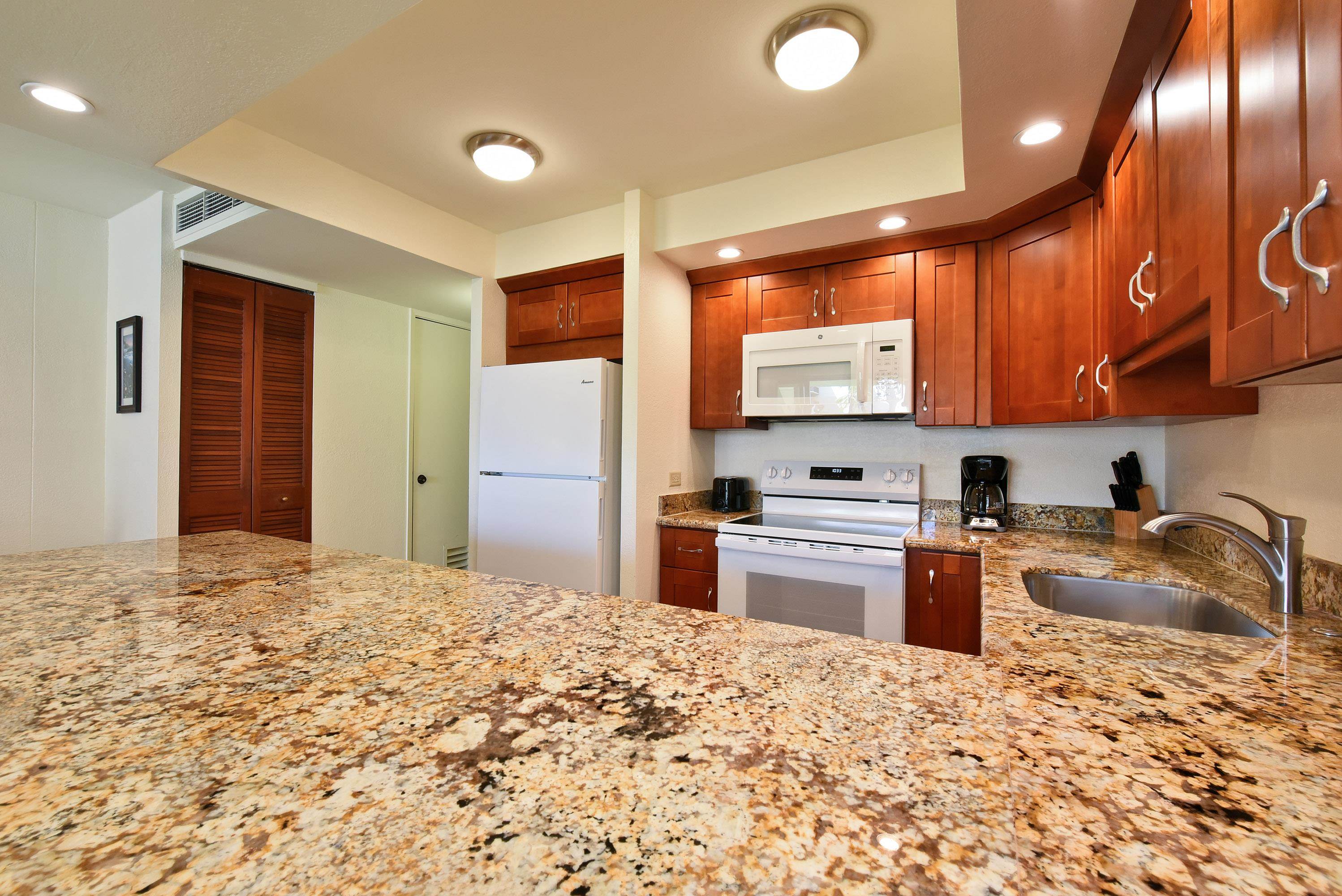 Kaanapali Shores condo # 450, Lahaina, Hawaii - photo 11 of 50