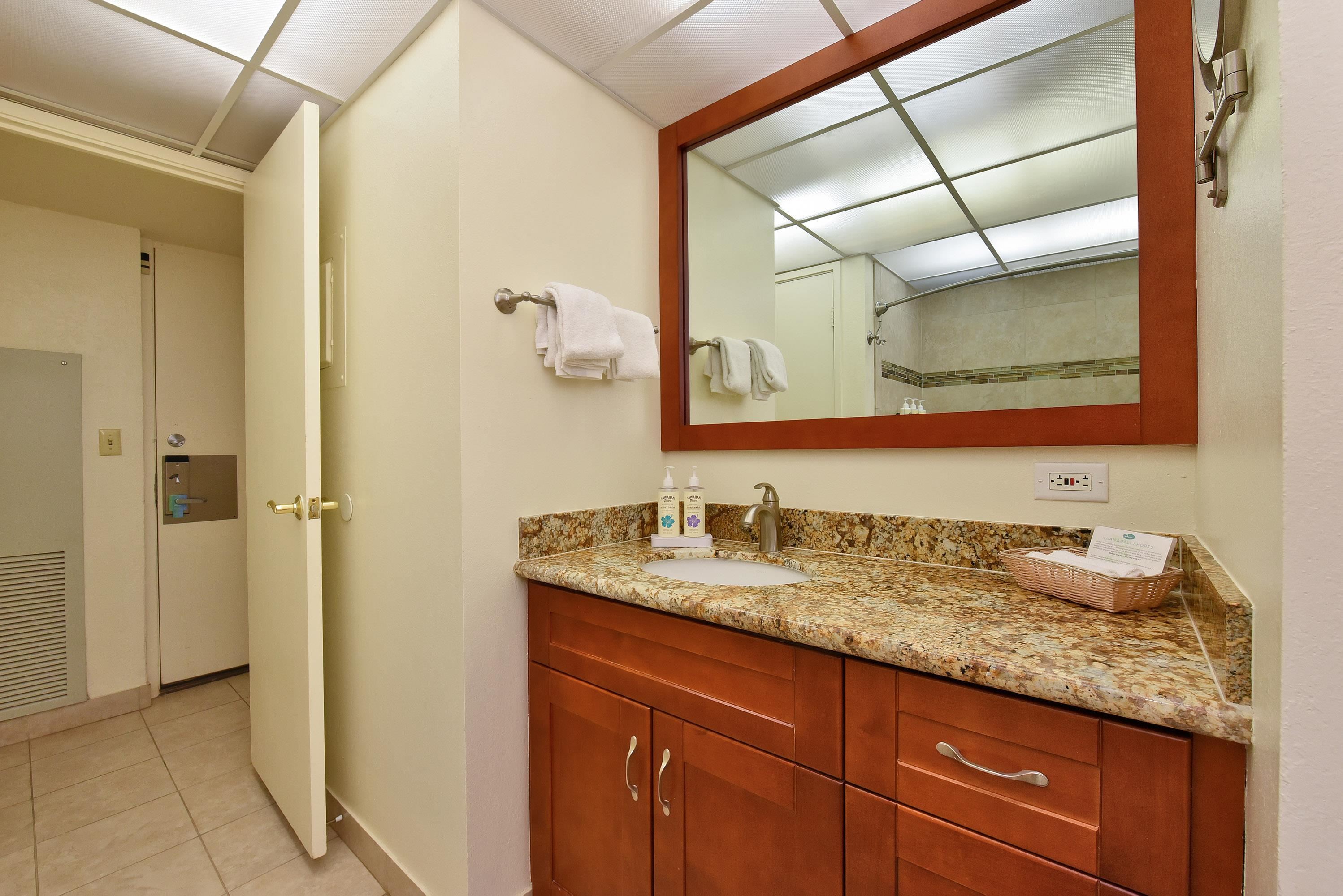 Kaanapali Shores condo # 450, Lahaina, Hawaii - photo 25 of 50