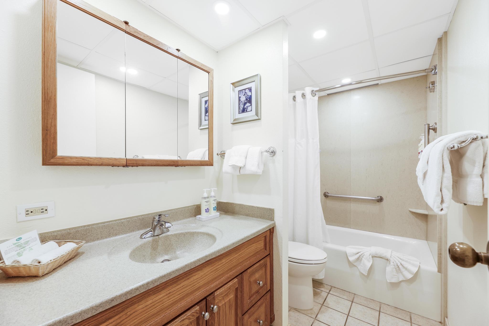 Kaanapali Shores condo # 455, Lahaina, Hawaii - photo 26 of 36