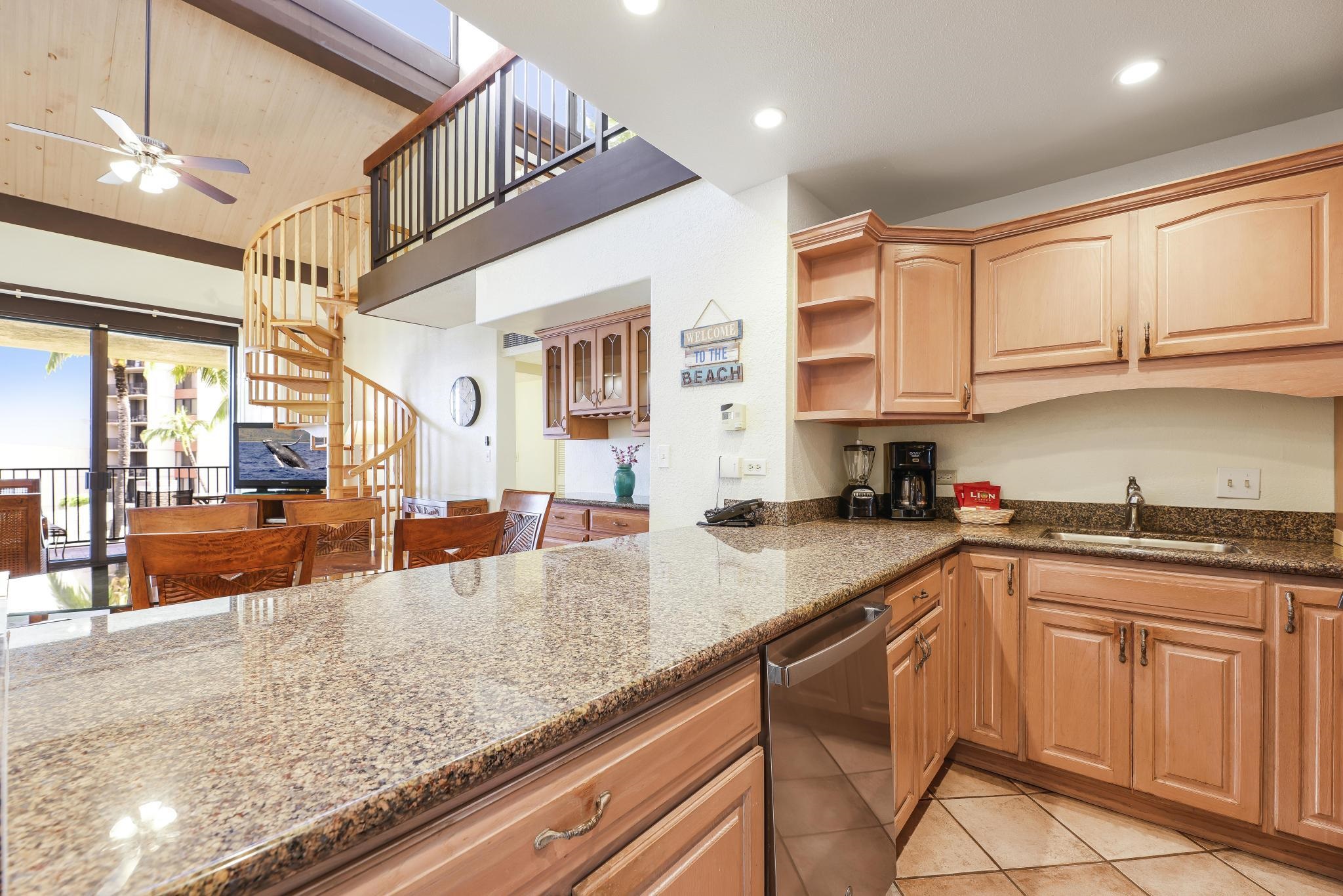 Kaanapali Shores condo # 455, Lahaina, Hawaii - photo 8 of 36