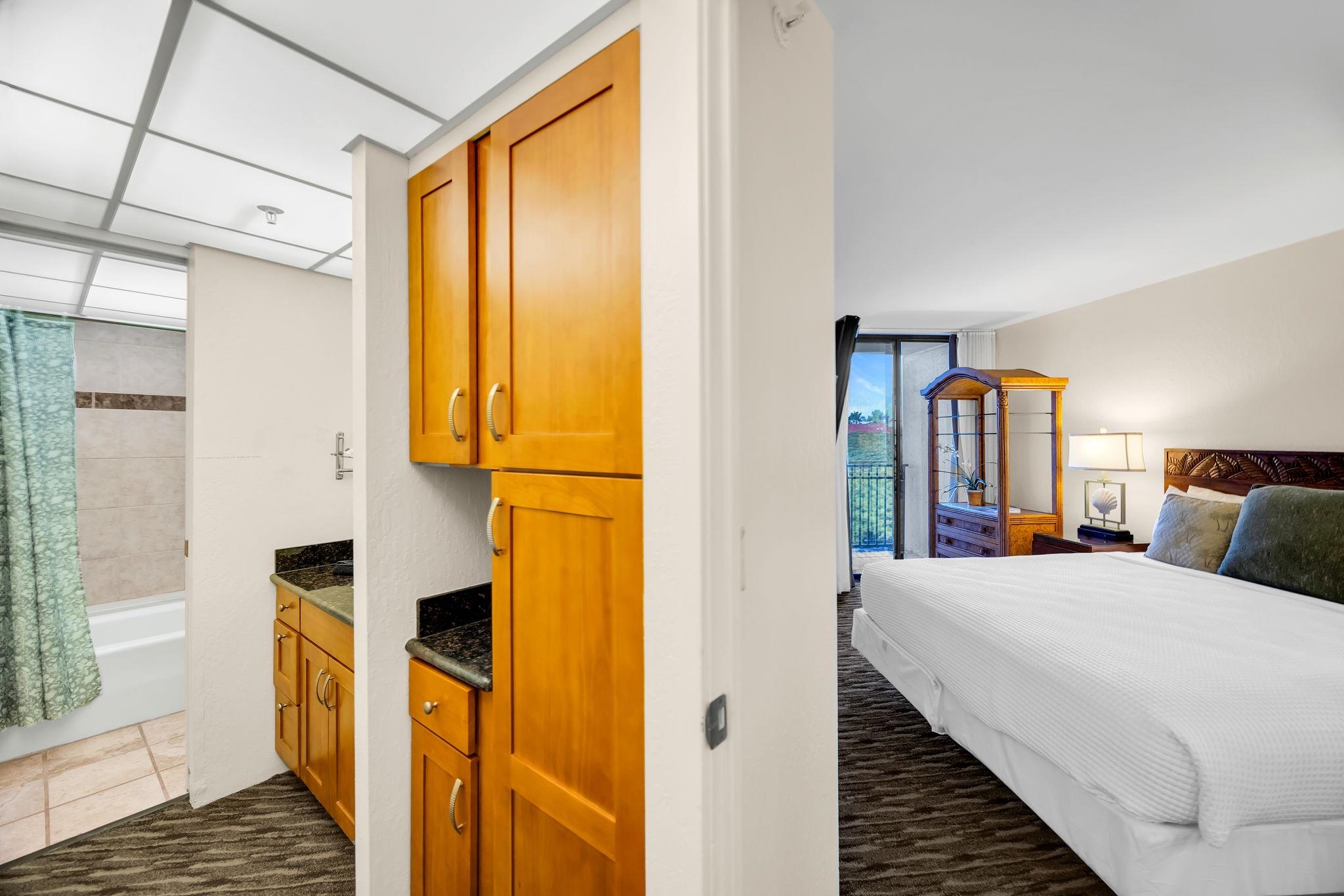 Kaanapali Shores condo # 516, Lahaina, Hawaii - photo 26 of 49