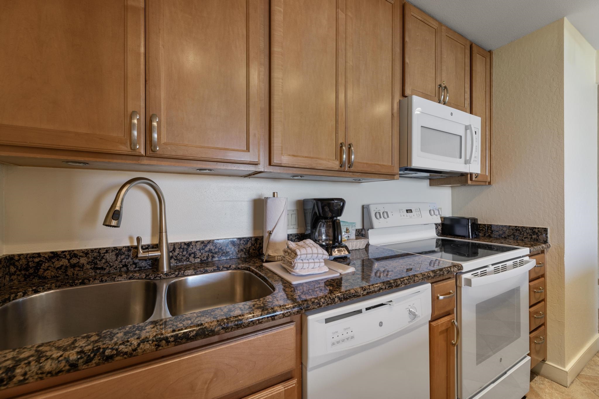 Kaanapali Shores condo # 529, Lahaina, Hawaii - photo 16 of 40