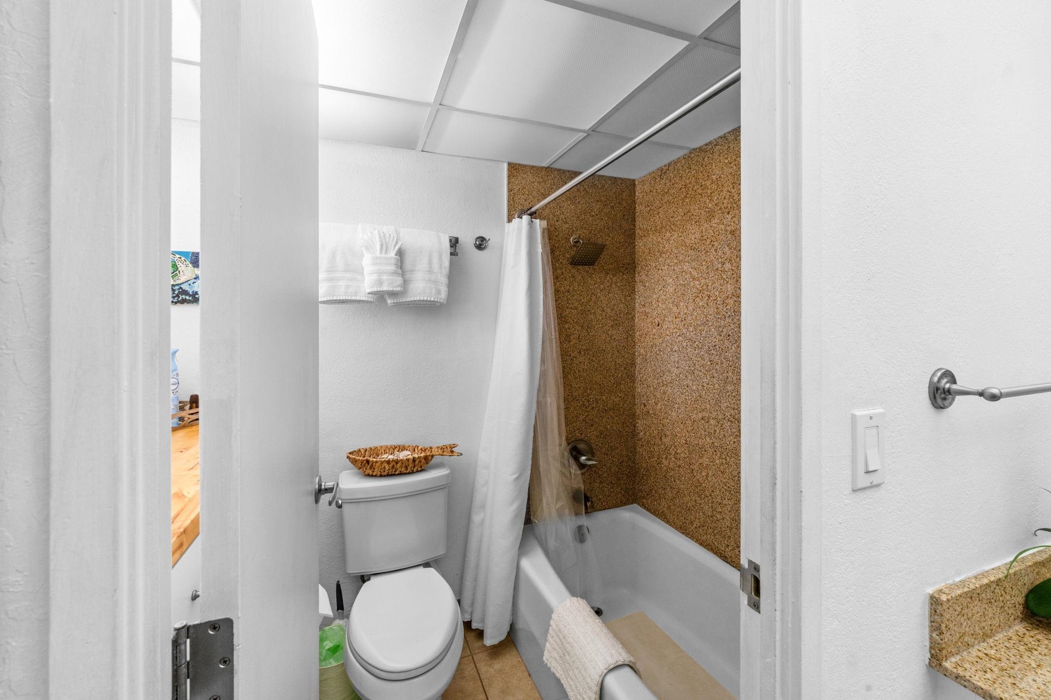 Kaanapali Shores condo # 538, Lahaina, Hawaii - photo 11 of 34