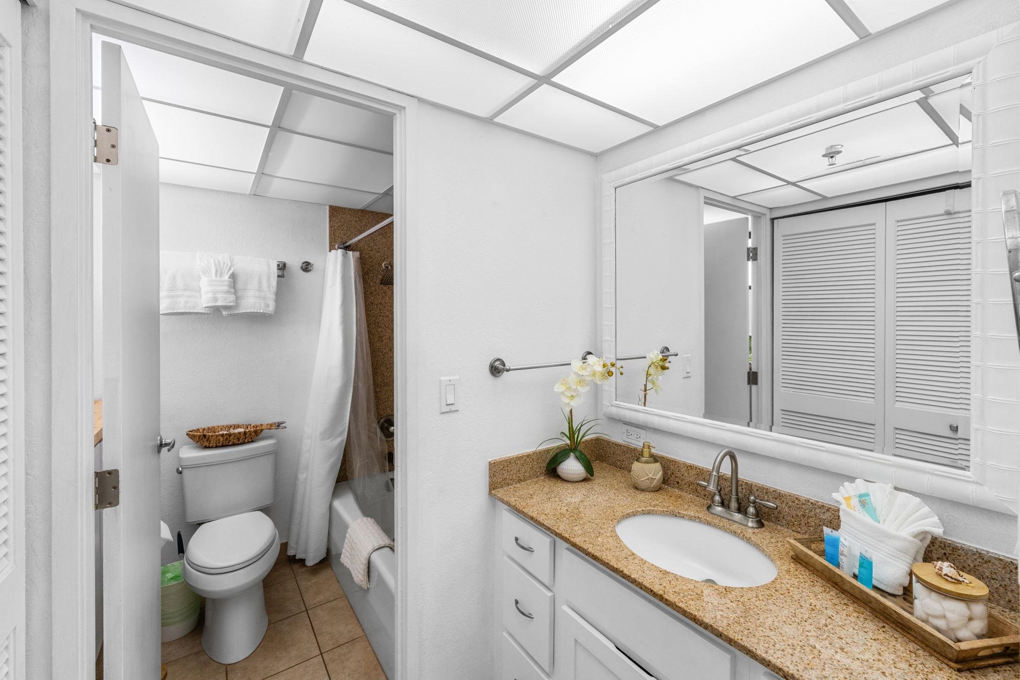 Kaanapali Shores condo # 538, Lahaina, Hawaii - photo 12 of 34