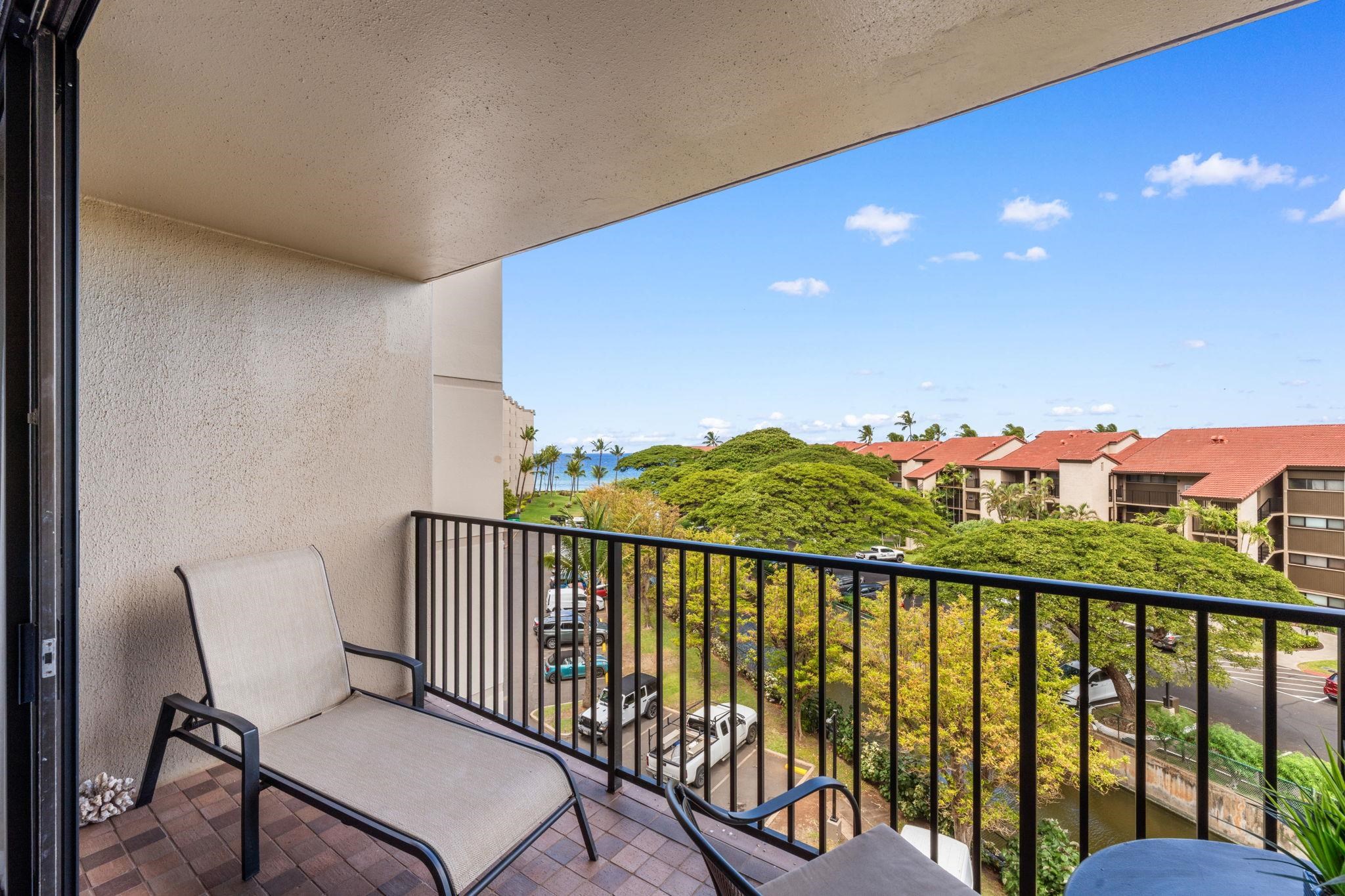 Kaanapali Shores condo # 538, Lahaina, Hawaii - photo 18 of 34
