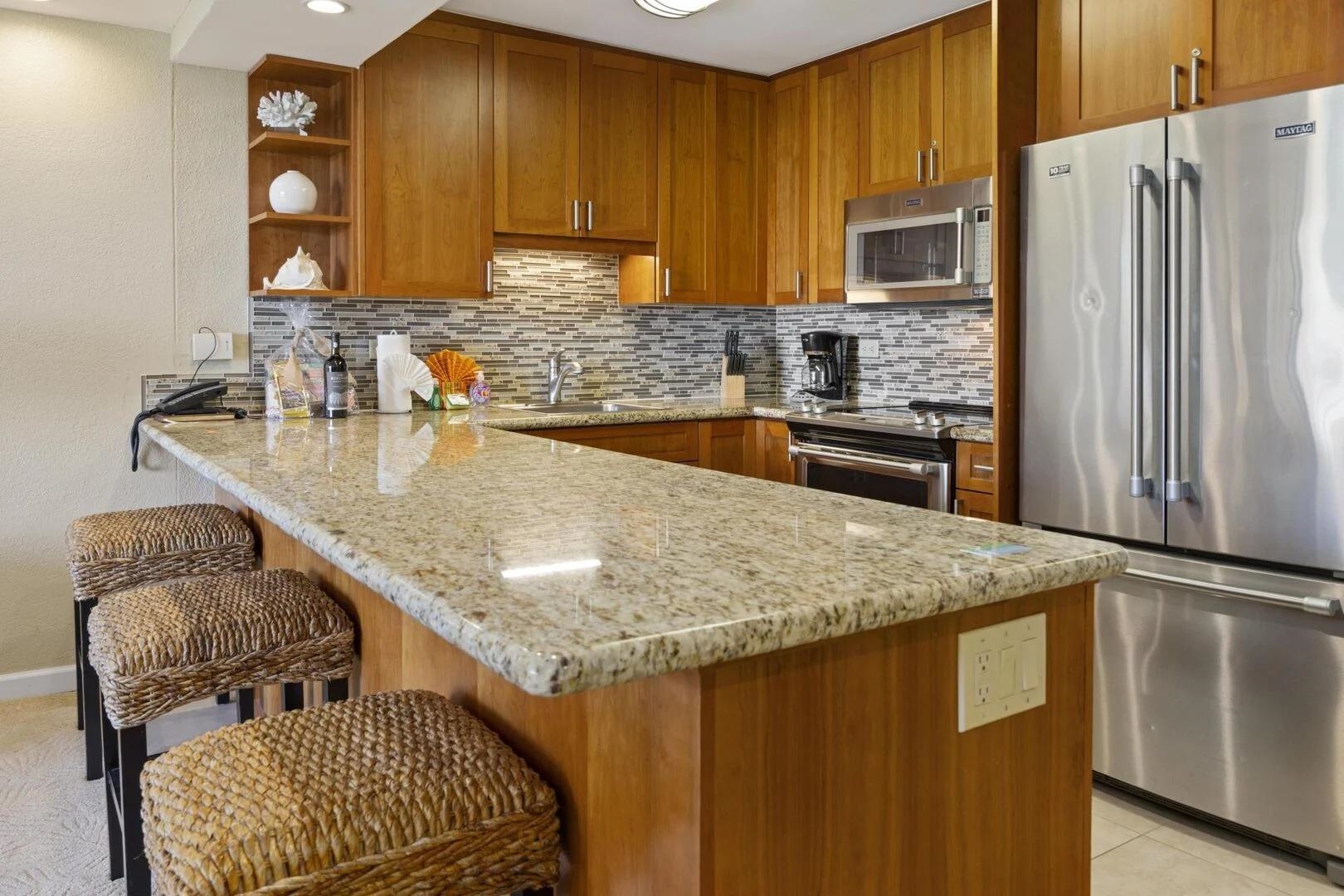 Kaanapali Shores condo # 545, Lahaina, Hawaii - photo 4 of 39