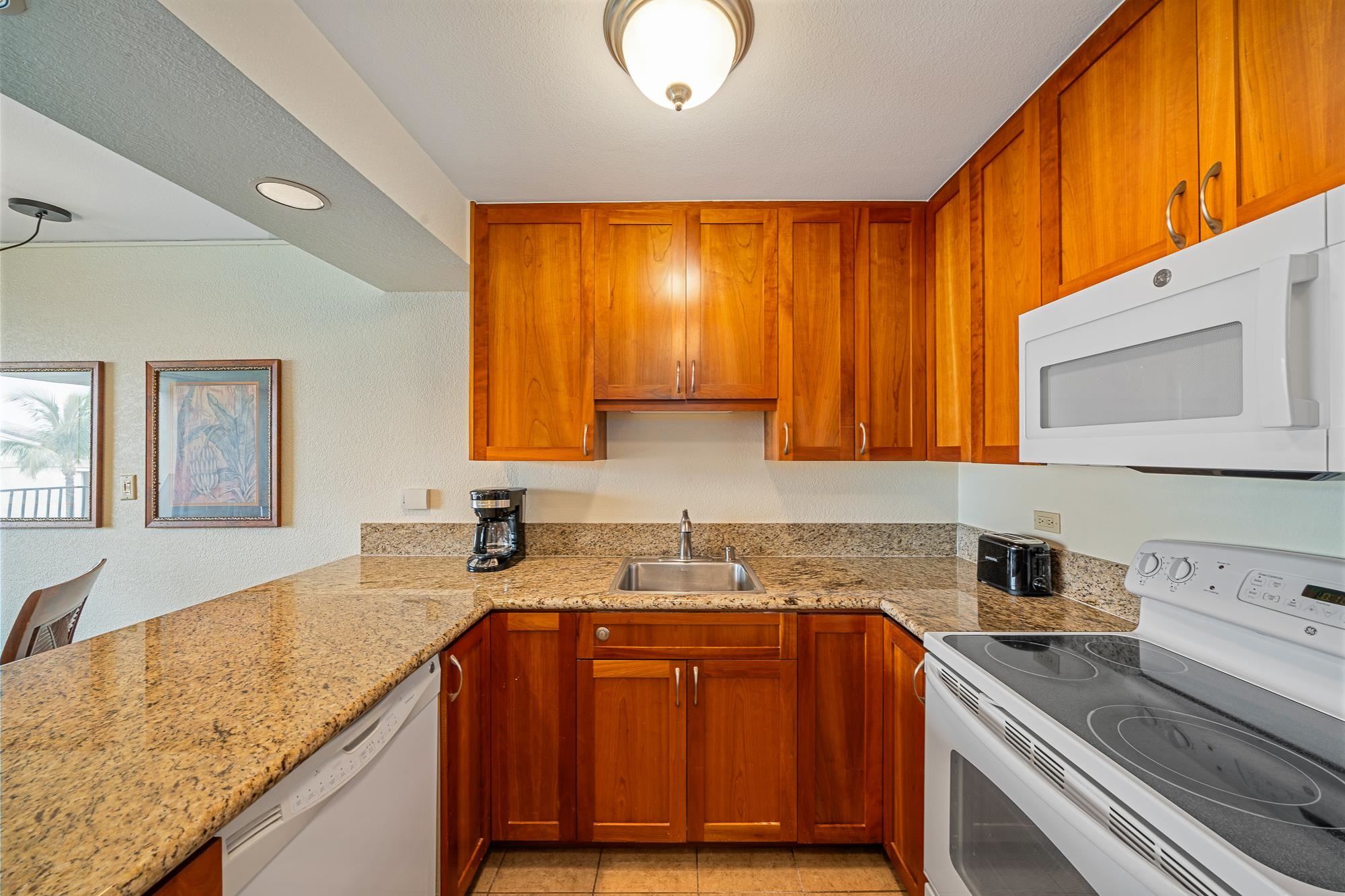 Kaanapali Shores condo # 551, Lahaina, Hawaii - photo 23 of 50