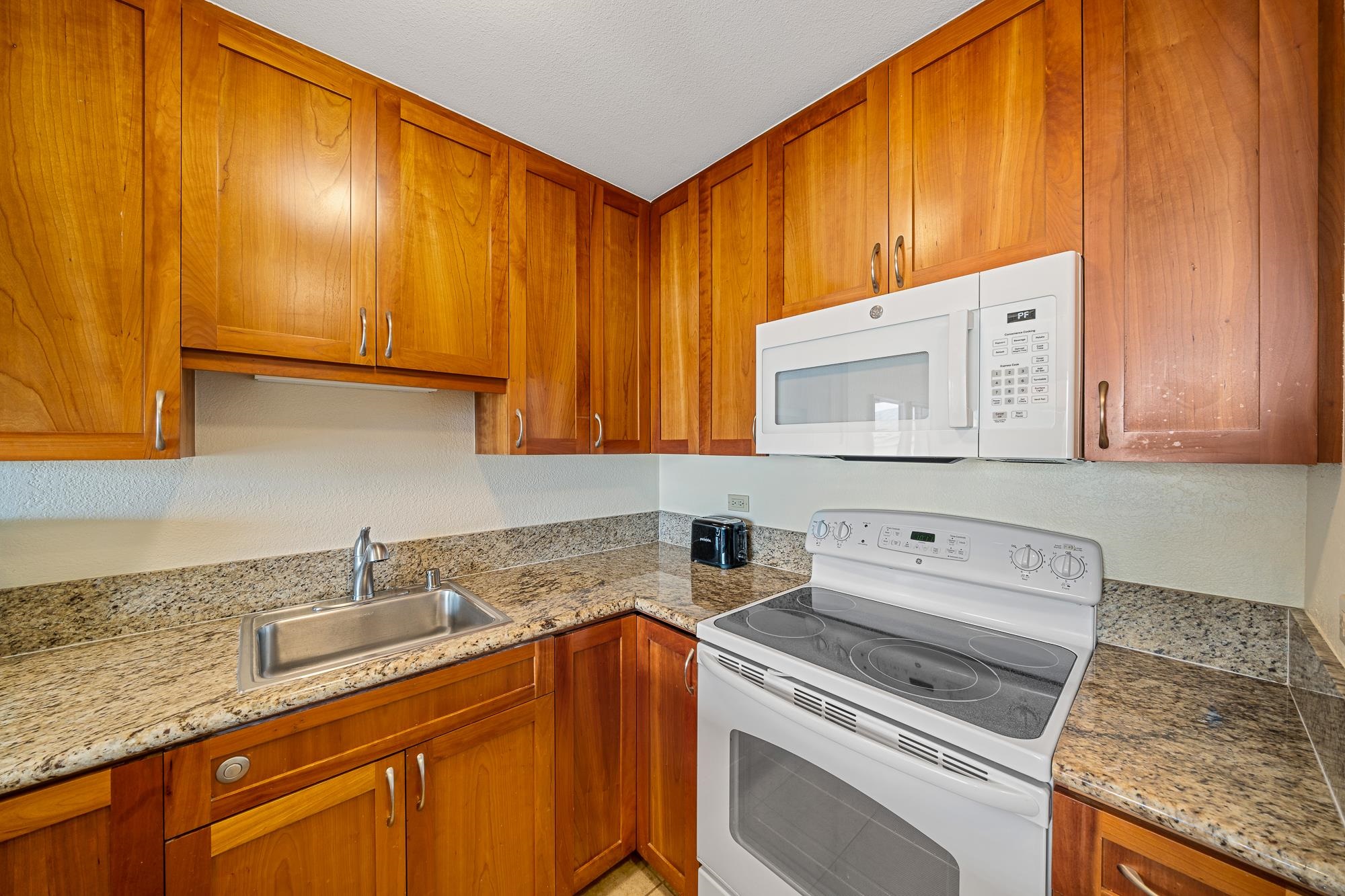 Kaanapali Shores condo # 551, Lahaina, Hawaii - photo 5 of 50