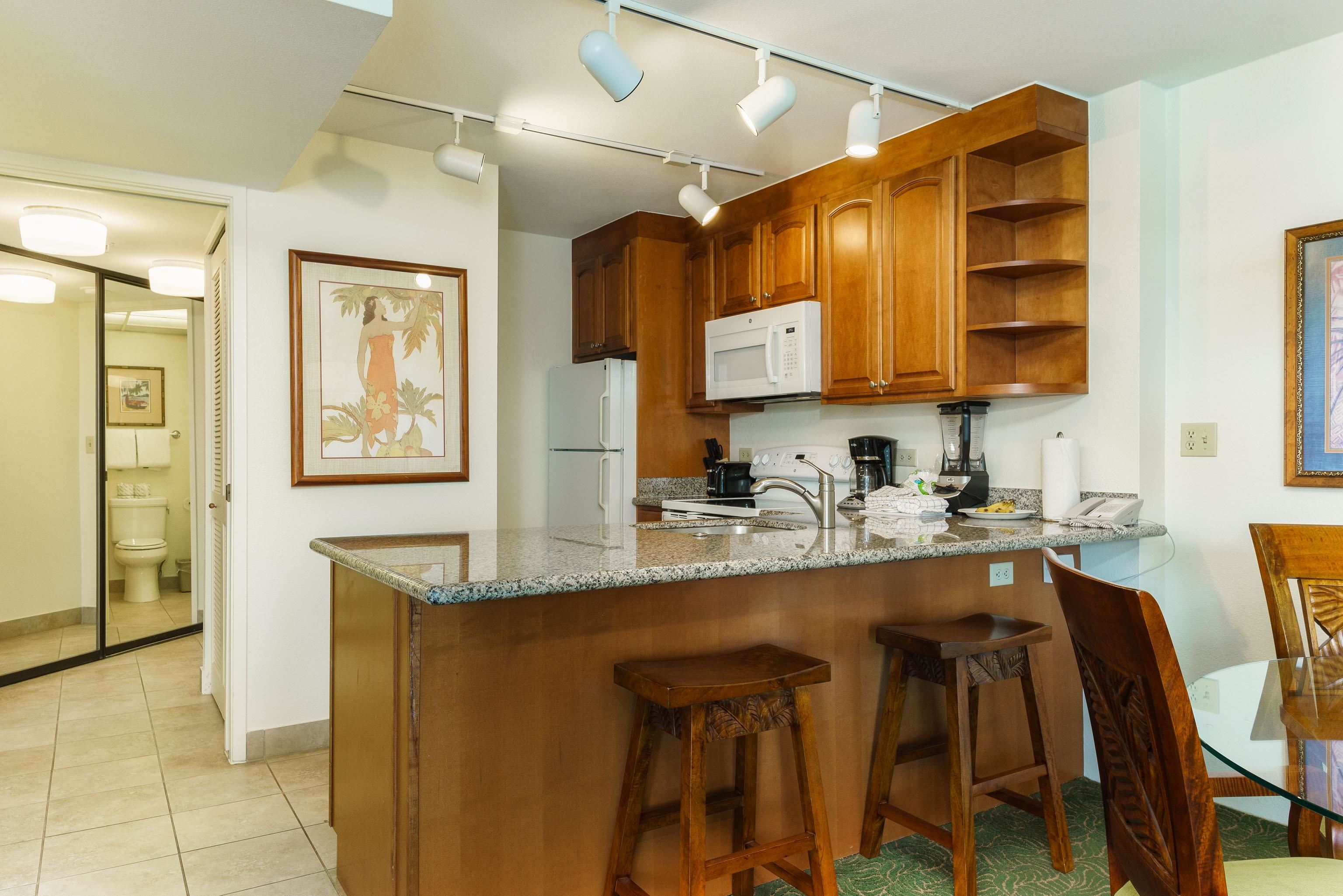 Kaanapali Shores condo # 610, Lahaina, Hawaii - photo 8 of 28